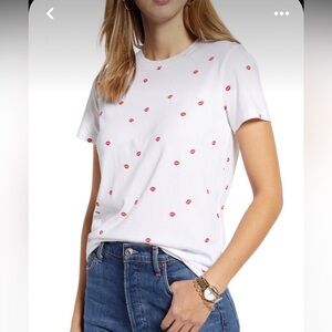 NWOT 1901 Lip Kiss Women's Short Sleeve Tee Shirt